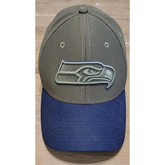 2017 Seattle Seahawks New Era NFL Salute to Service 39Thirty Hat Small - Medium - Picture 1 of 5